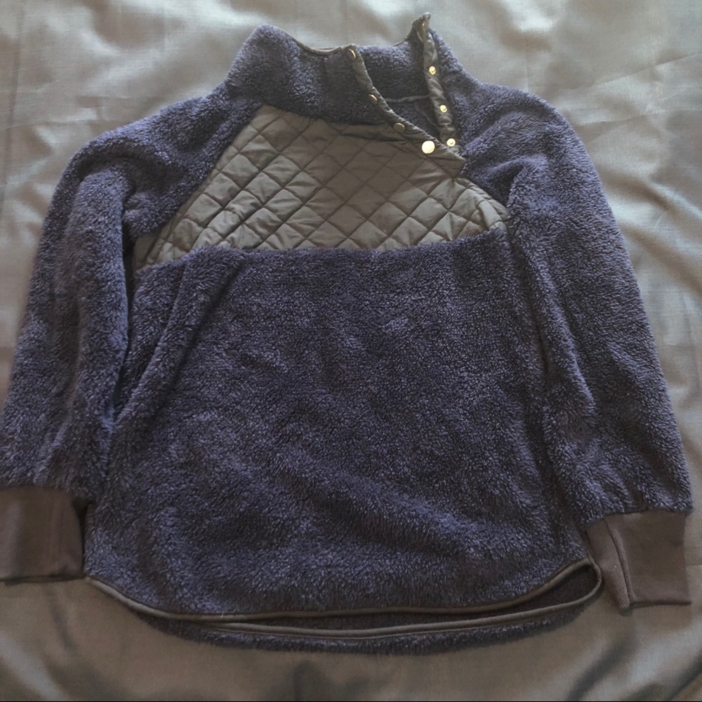 Navy blue Sherpa pullover